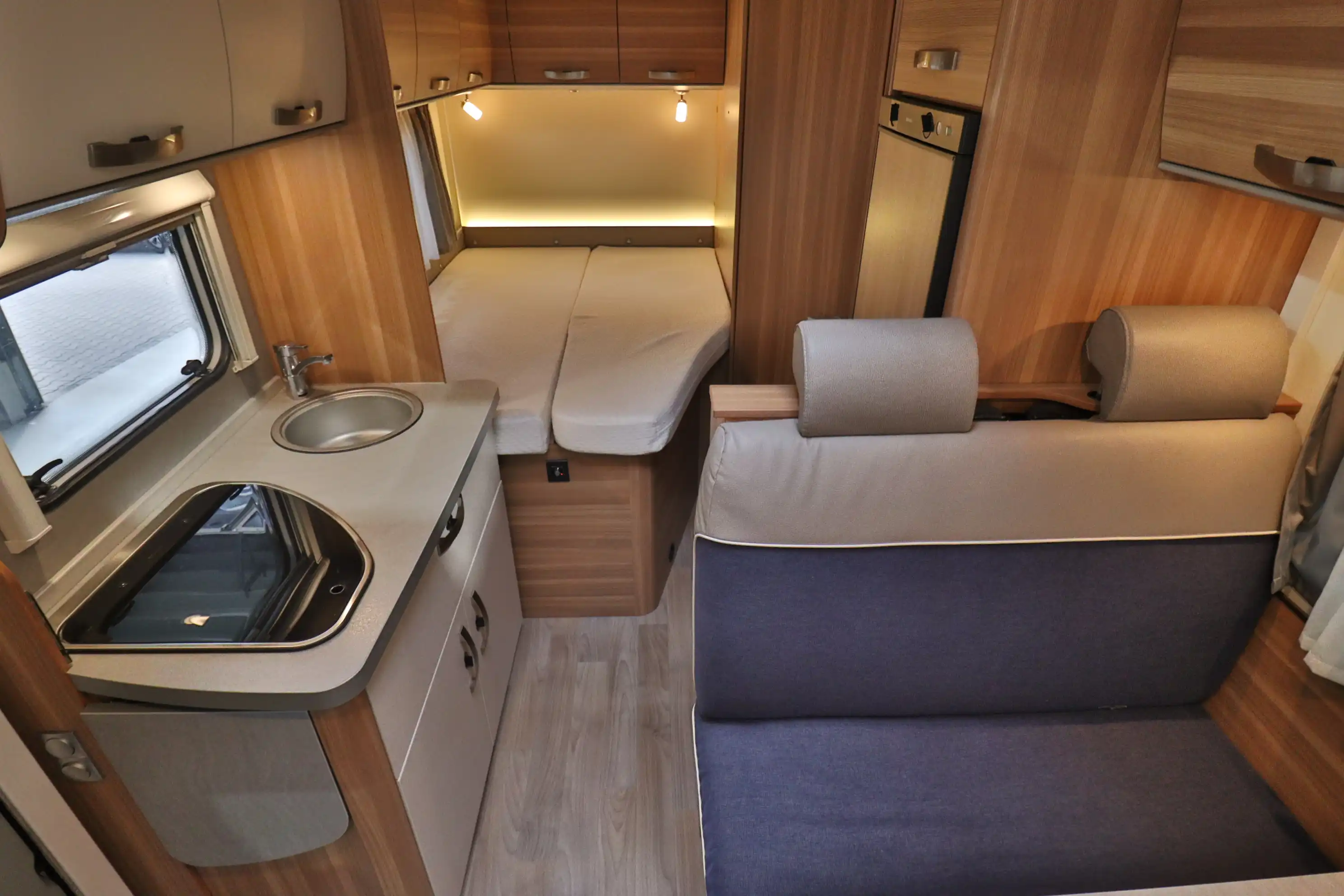 WEINSBERG Cara Loft 650 MF